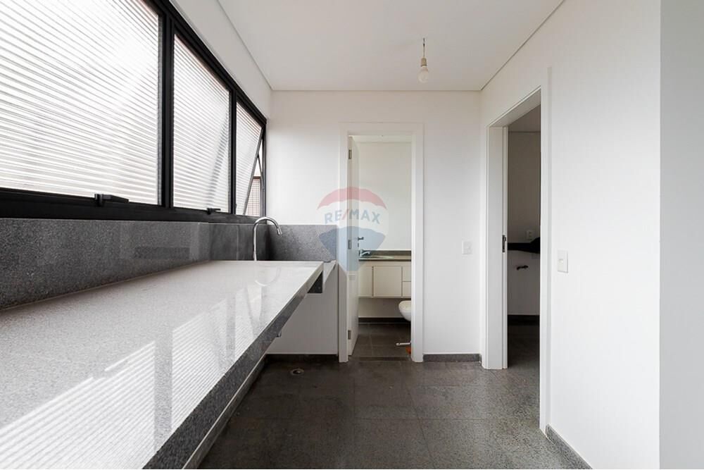 Apartamento à venda com 5 quartos, 212m² - Foto 26