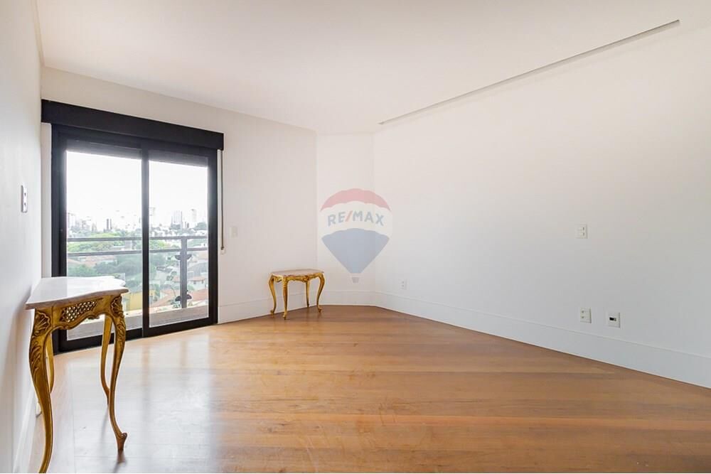 Apartamento à venda com 5 quartos, 212m² - Foto 18