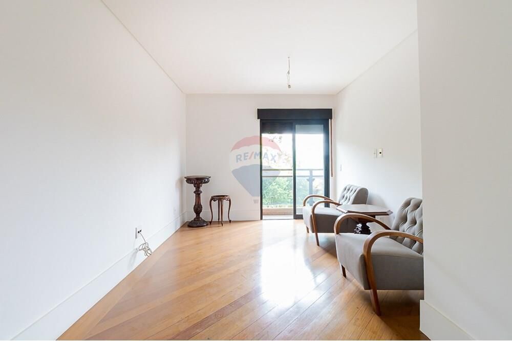 Apartamento à venda com 5 quartos, 212m² - Foto 12