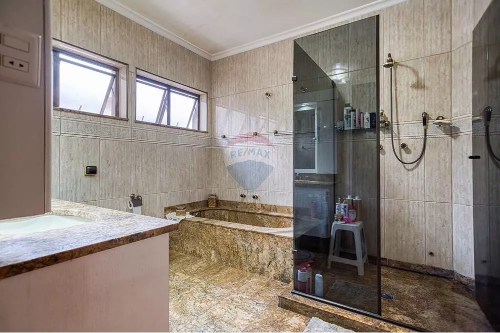 Casa, 4 quartos, 324 m² - Foto 4