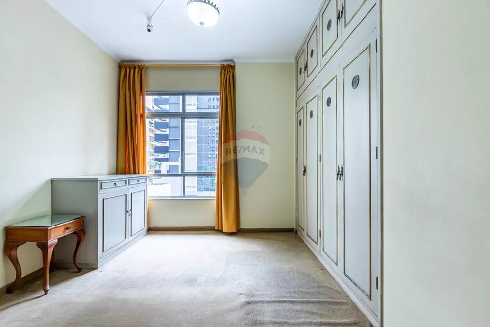 Apartamento, 3 quartos, 239 m² - Foto 1