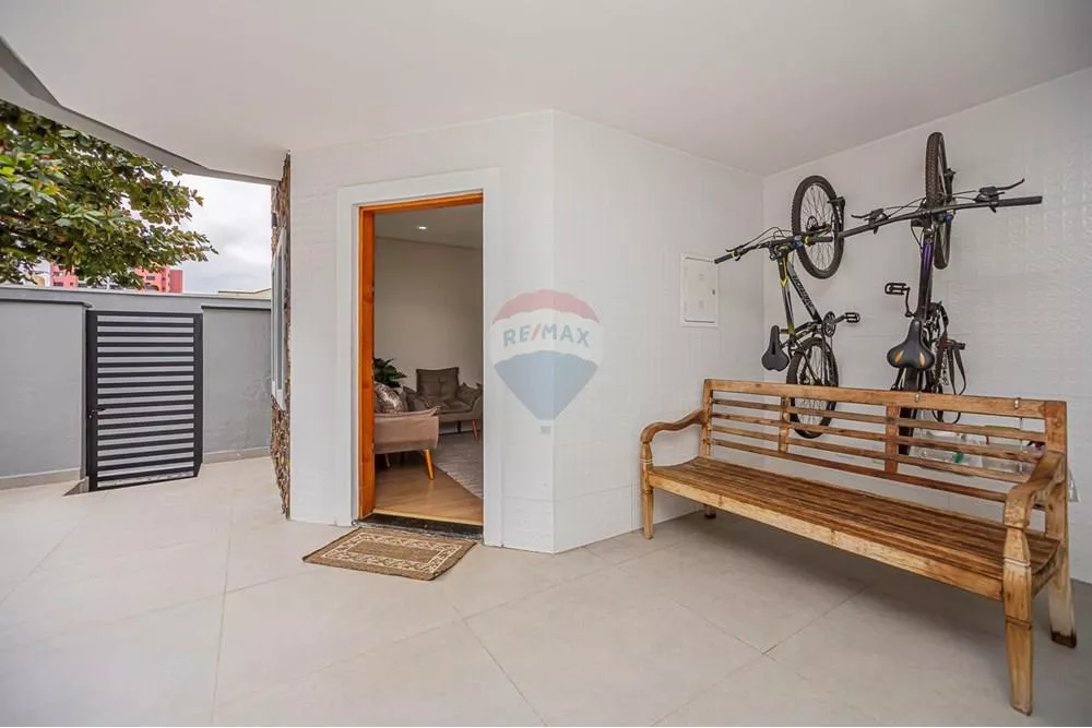Casa, 5 quartos, 285 m² - Foto 3
