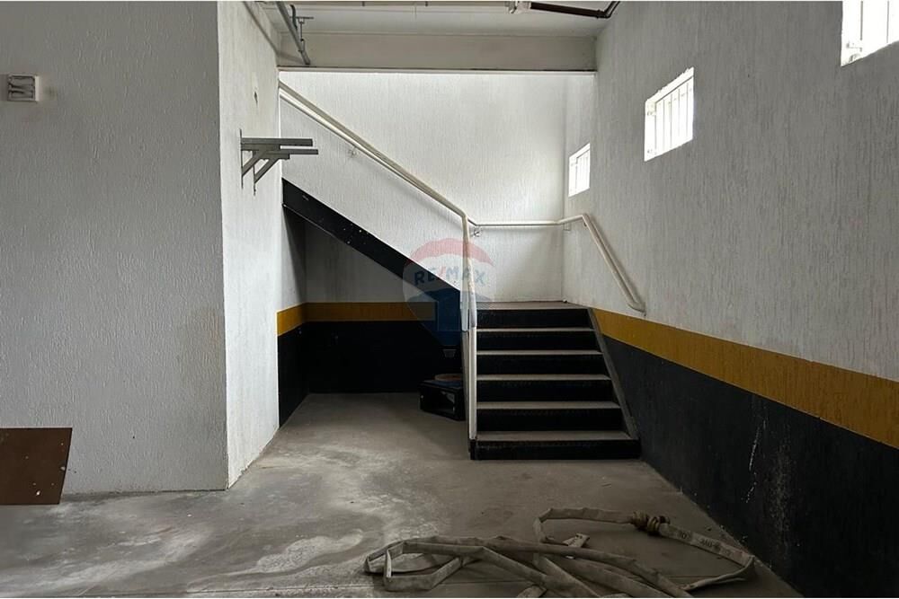 Prédio Inteiro para alugar, 1500m² - Foto 8