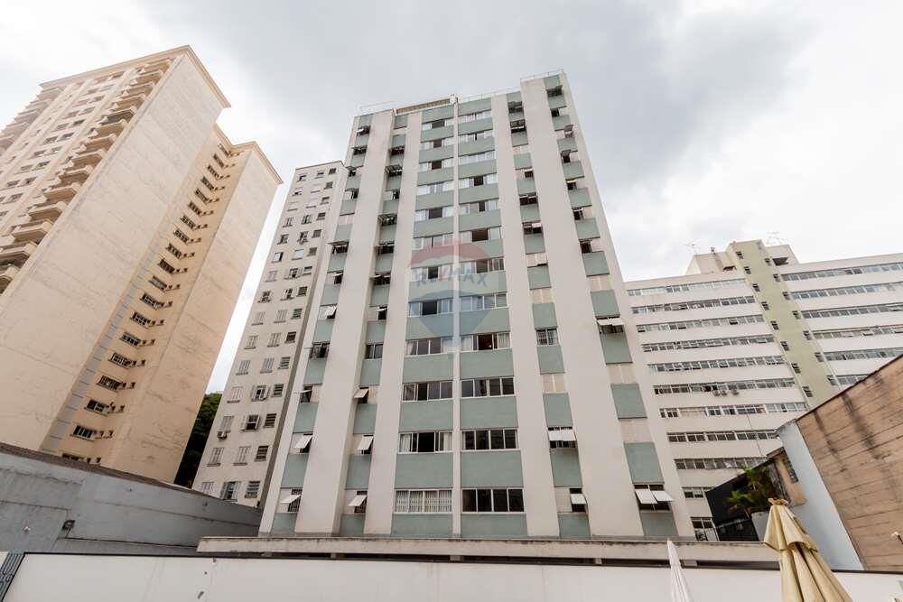 Apartamento à venda com 4 quartos, 165m² - Foto 1