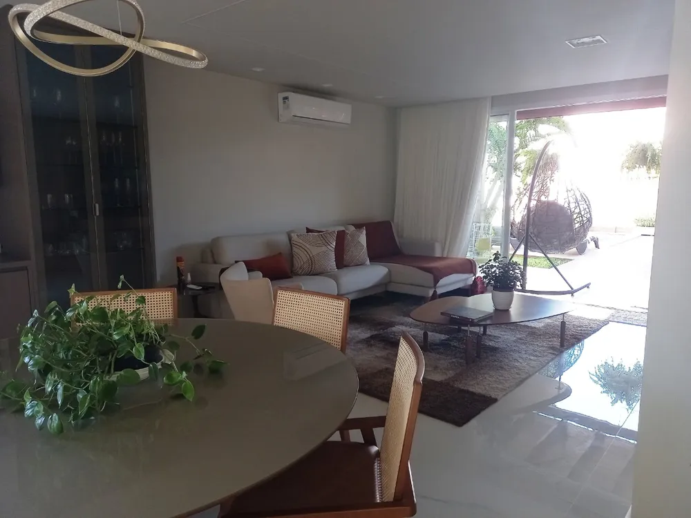 Casa, 3 quartos, 260 m² - Foto 1