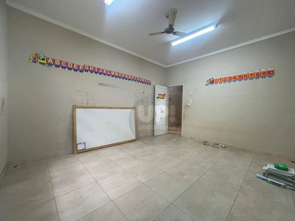 Casa, 4 quartos, 357 m² - Foto 3