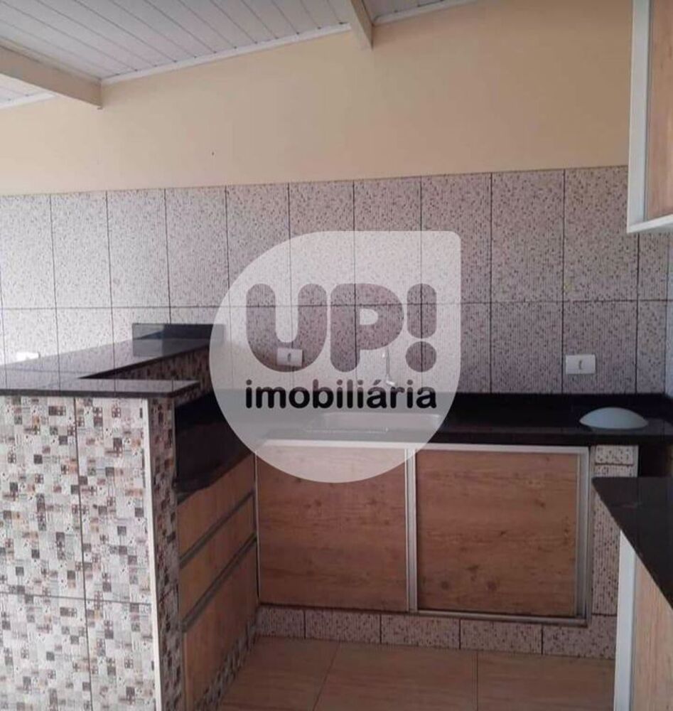 Casa à venda com 2 quartos, 102m² - Foto 2