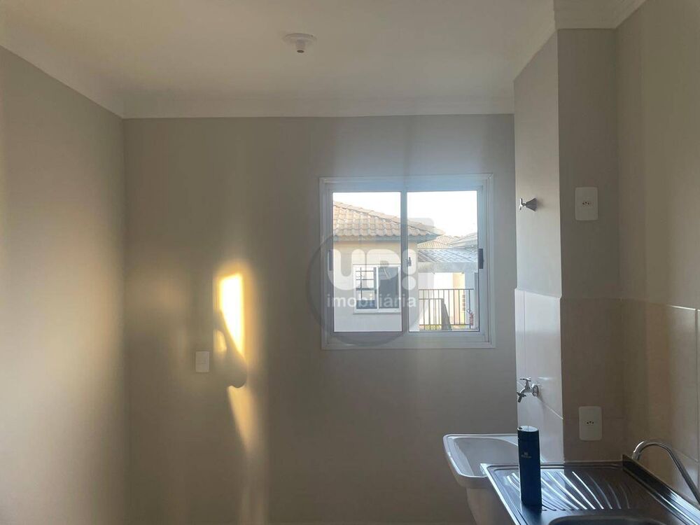 Apartamento à venda com 2 quartos, 45m² - Foto 3