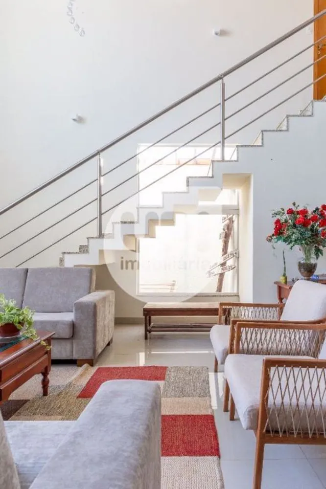 Casa, 4 quartos, 238 m² - Foto 3