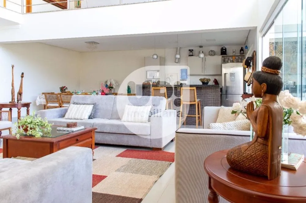Casa, 4 quartos, 238 m² - Foto 2