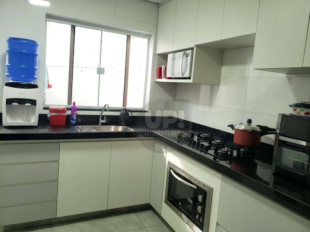Casa, 3 quartos, 153 m² - Foto 1