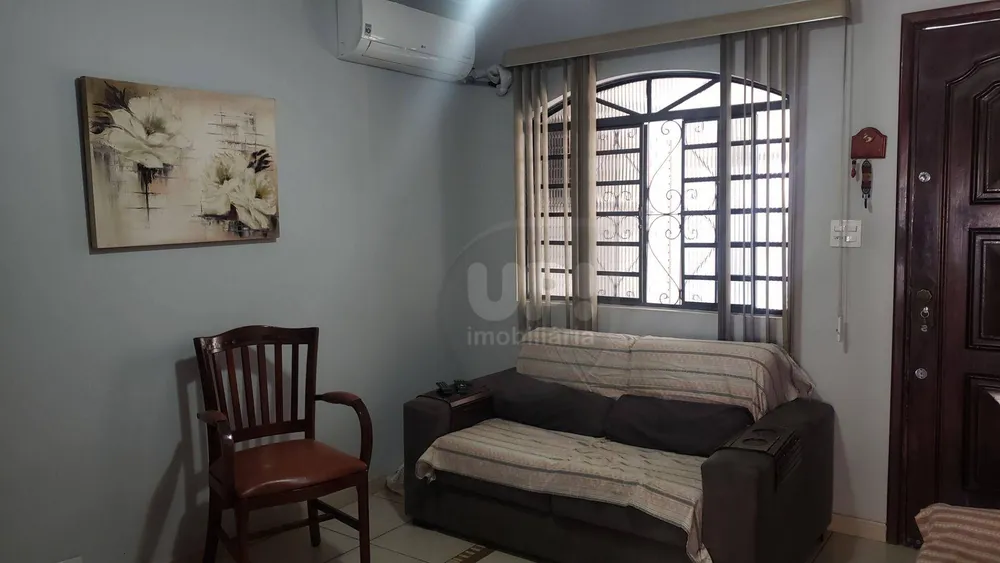 Casa, 4 quartos, 202 m² - Foto 1