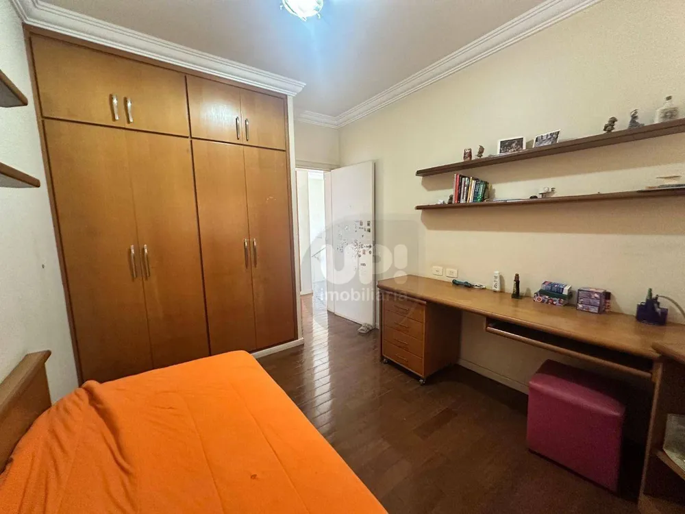 Casa, 3 quartos, 215 m² - Foto 13