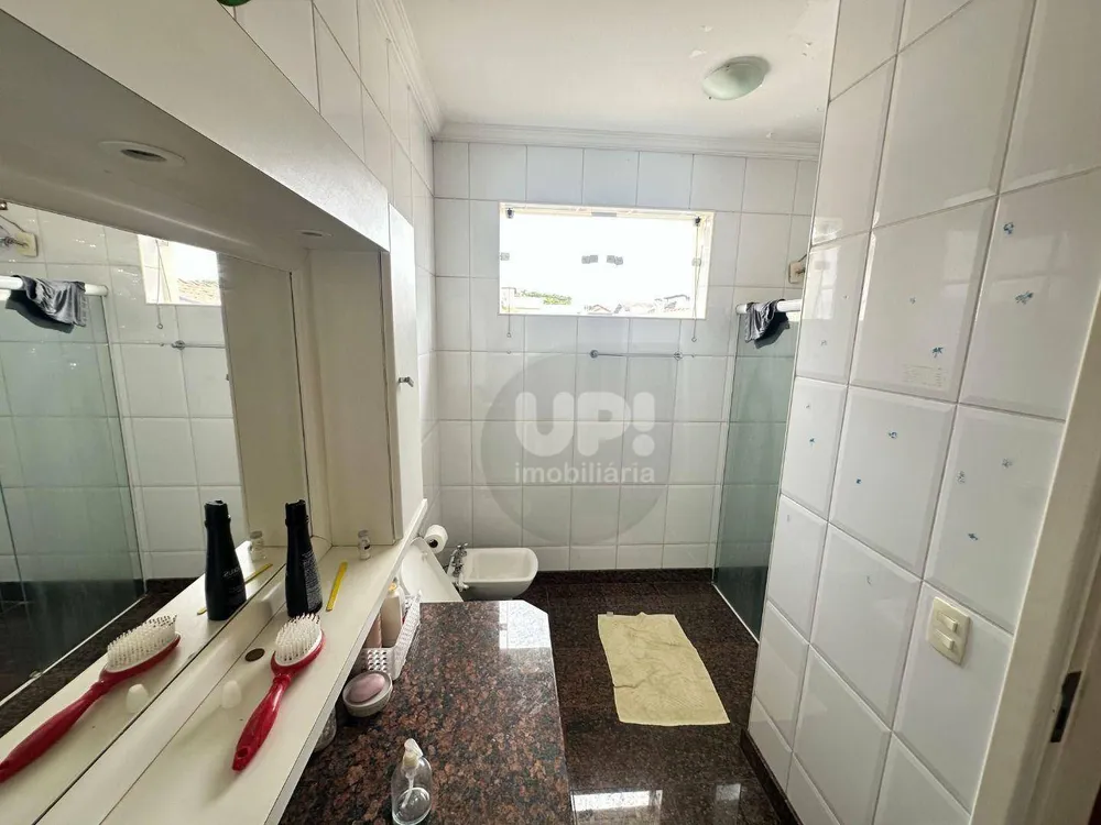 Casa, 3 quartos, 215 m² - Foto 15