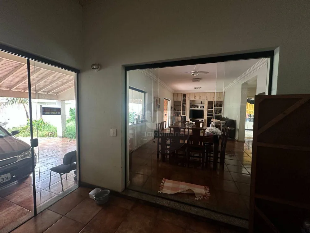 Casa, 3 quartos, 215 m² - Foto 3