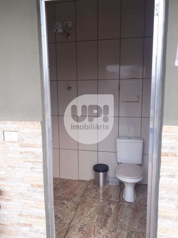 Chácara, 2 quartos, 1050 m² - Foto 2