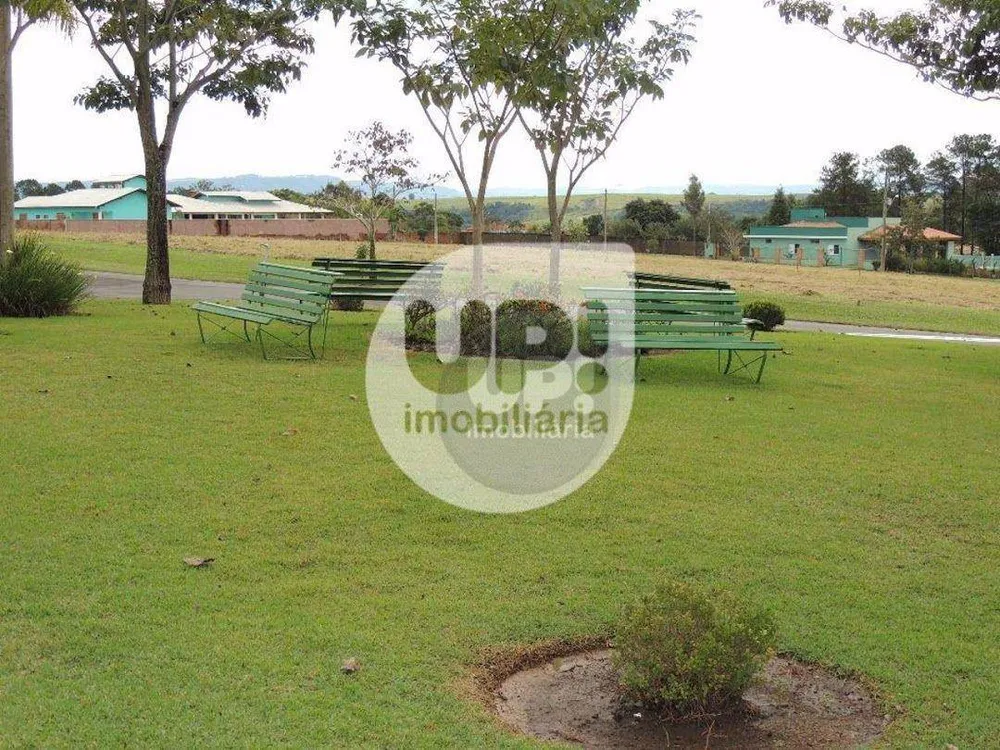 Loteamento e Condomínio, 1000 m² - Foto 1