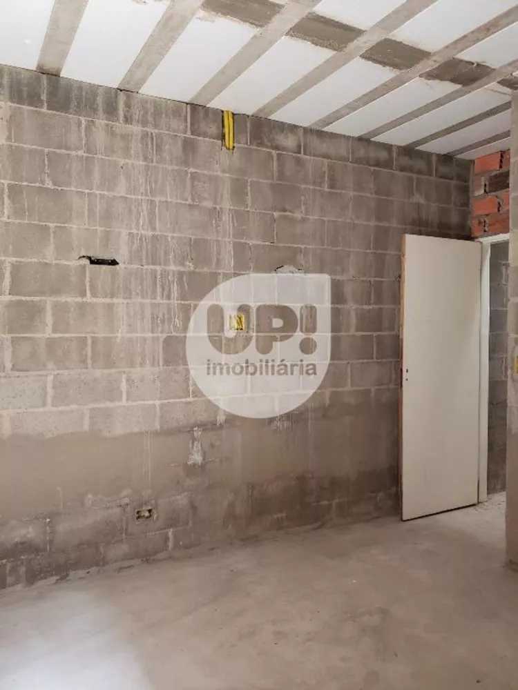 Casa de Condomínio à venda com 3 quartos, 85m² - Foto 2