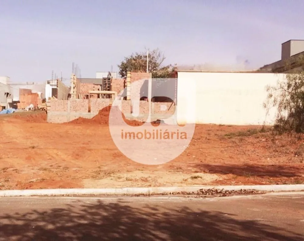 Terreno, 300 m² - Foto 1