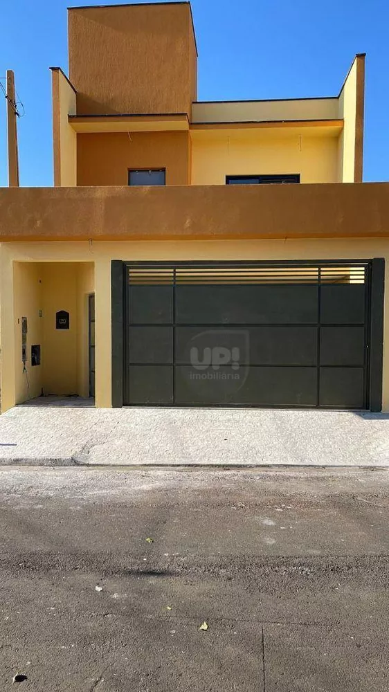 Casa, 3 quartos, 209 m² - Foto 1