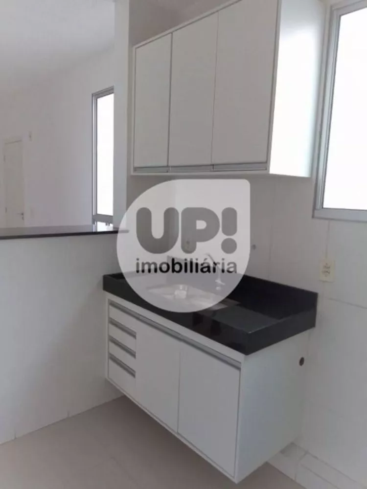 Apartamento à venda com 2 quartos, 47m² - Foto 3