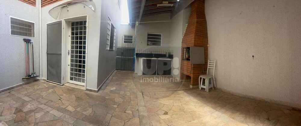 Casa, 3 quartos, 220 m² - Foto 2