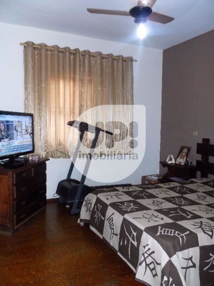 Casa à venda com 3 quartos, 218m² - Foto 8