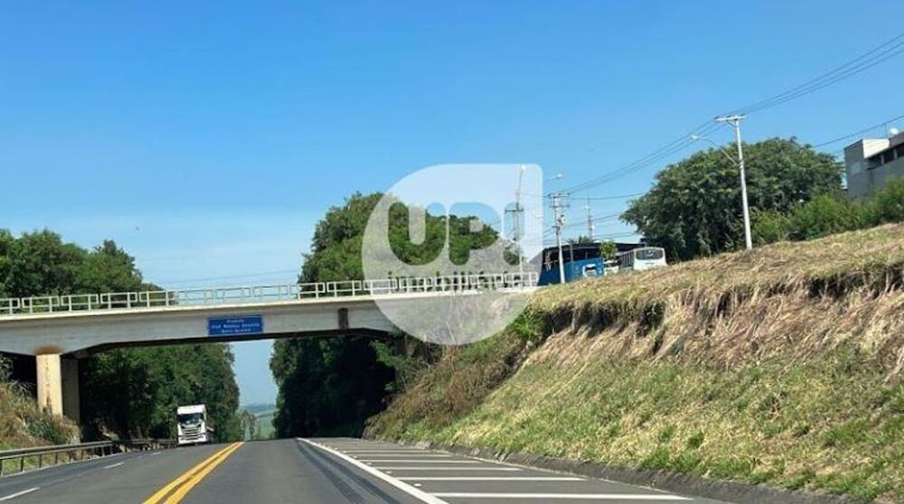 Loteamento e Condomínio, 330 m² - Foto 2