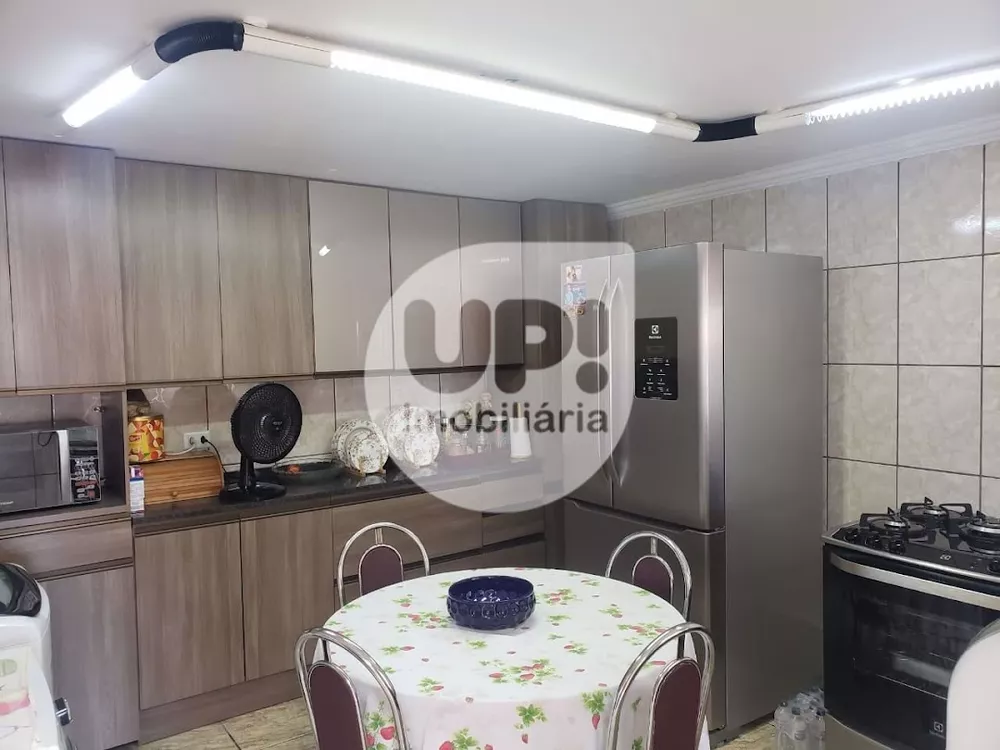 Casa de Condomínio à venda com 2 quartos, 70m² - Foto 2