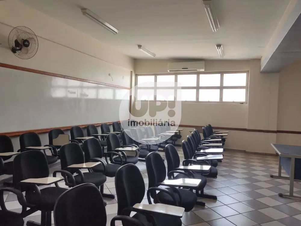 Prédio Inteiro, 1750 m² - Foto 3