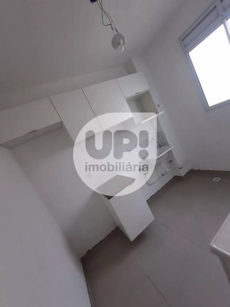 Apartamento à venda com 2 quartos, 40m² - Foto 3