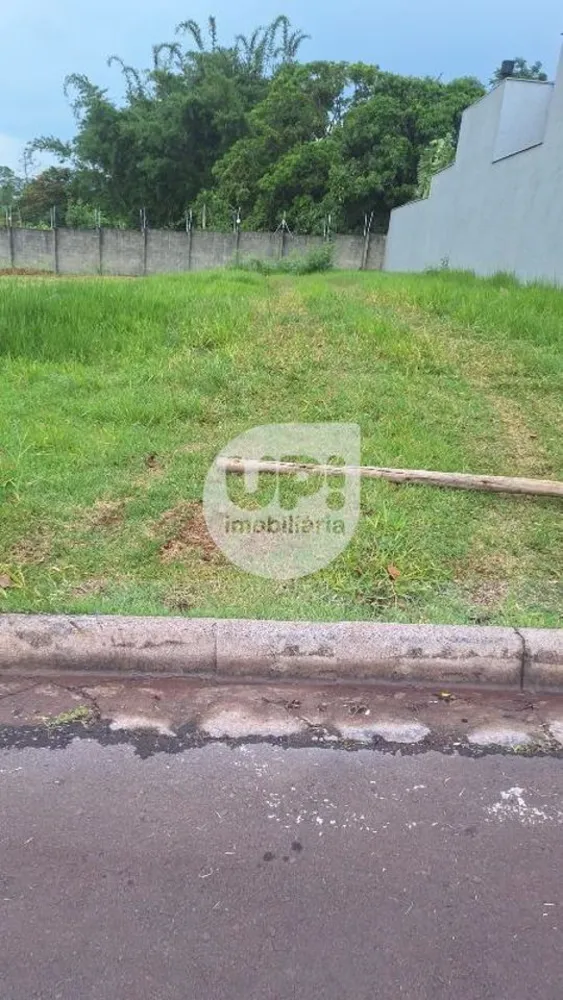 Loteamento e Condomínio, 400 m² - Foto 1