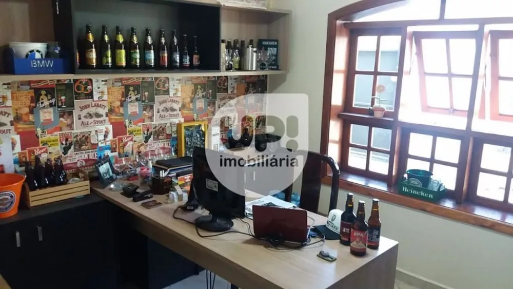 Casa, 3 quartos, 220 m² - Foto 1