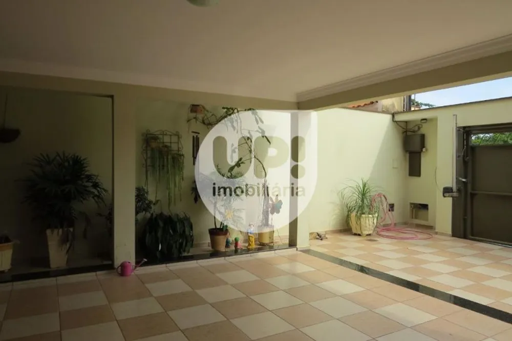 Casa, 3 quartos, 220 m² - Foto 3