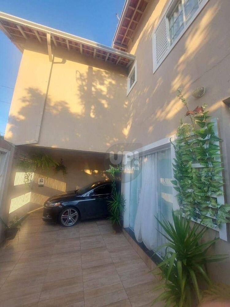 Casa, 5 quartos, 260 m² - Foto 2