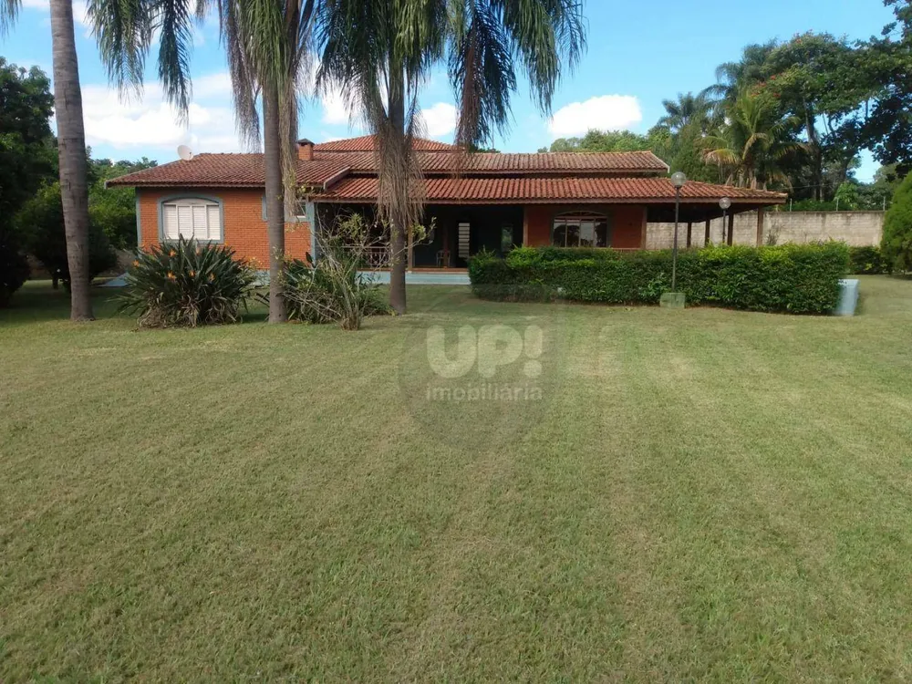Chácara, 3 quartos, 3 m² - Foto 1
