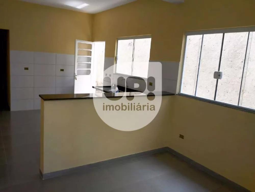 Casa de Condomínio à venda com 1 quarto, 55m² - Foto 1