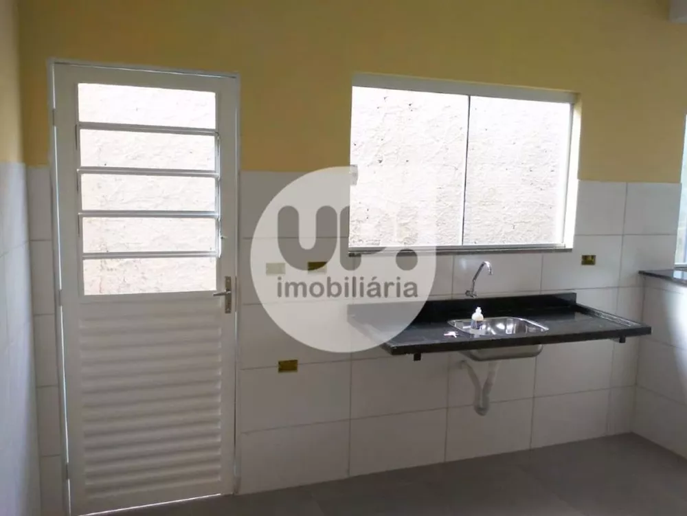 Casa de Condomínio à venda com 1 quarto, 55m² - Foto 4