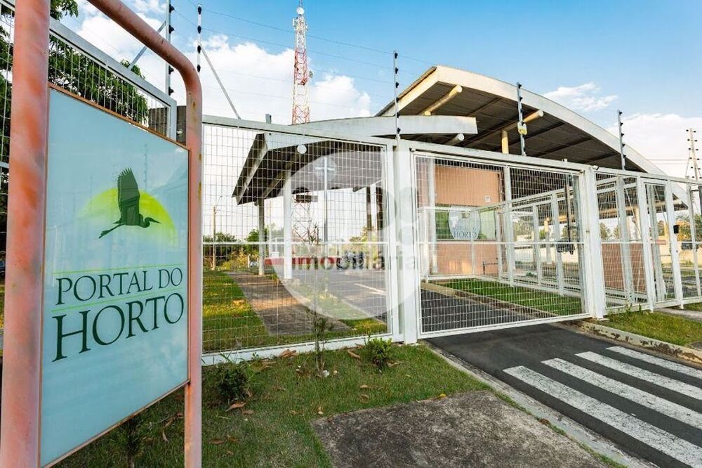 Loteamento e Condomínio, 304 m² - Foto 1