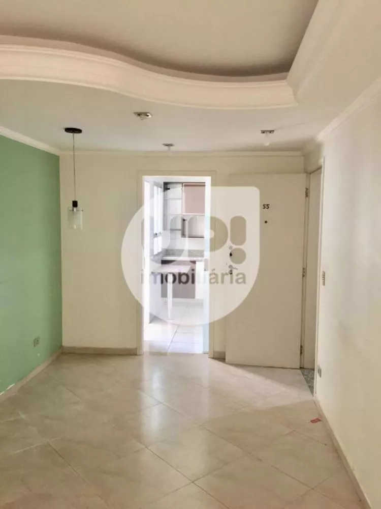 Apartamento à venda com 3 quartos, 70m² - Foto 4