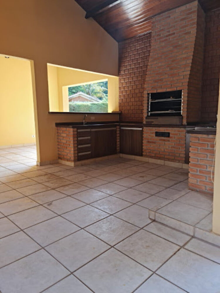 Casa de Condomínio à venda com 4 quartos, 550m² - Foto 4