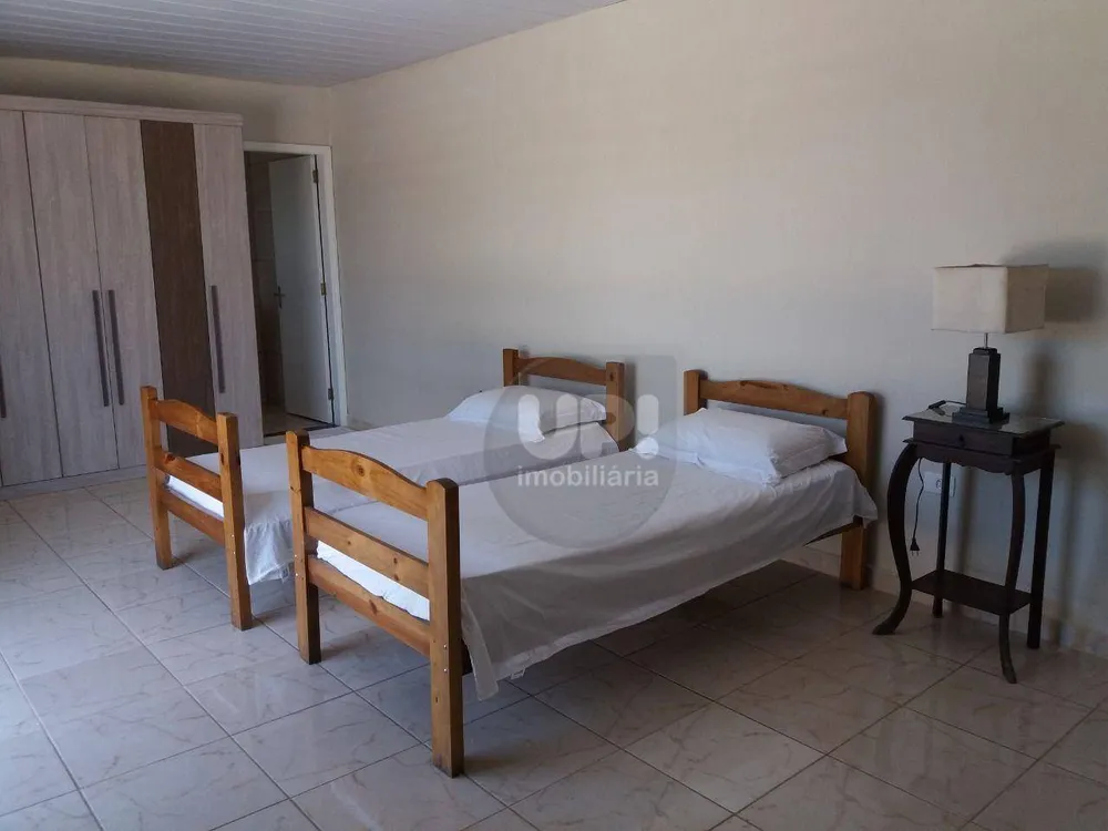Chácara, 2 quartos, 1063 m² - Foto 11