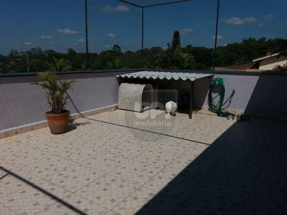 Chácara, 2 quartos, 1063 m² - Foto 8