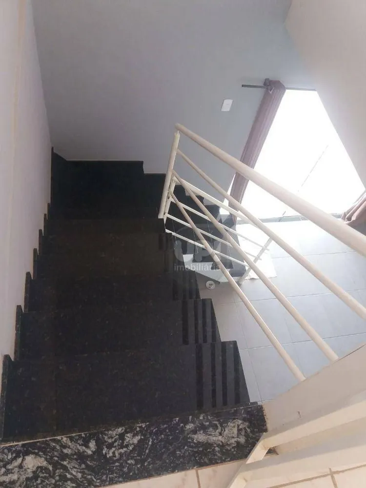 Chácara, 2 quartos, 1063 m² - Foto 3