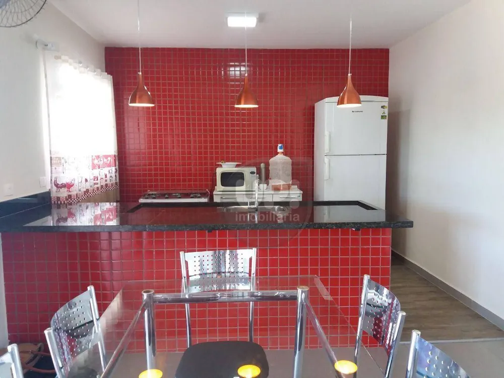 Chácara, 2 quartos, 1063 m² - Foto 1