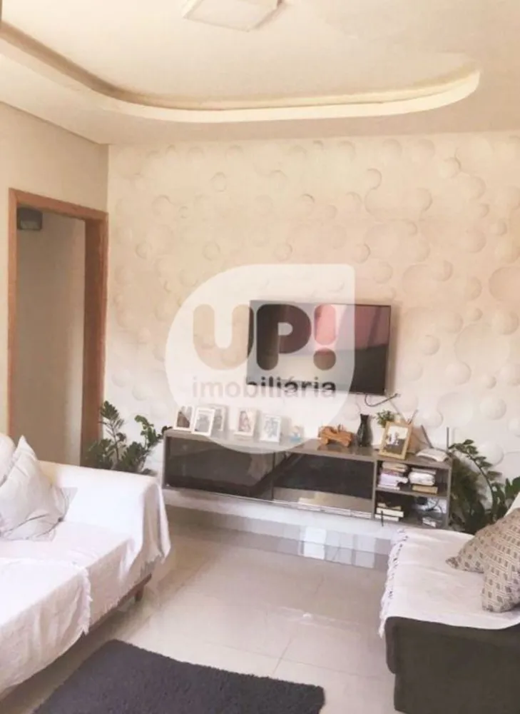 Casa, 6 quartos, 268 m² - Foto 1