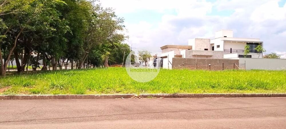 Loteamento e Condomínio, 604 m² - Foto 1