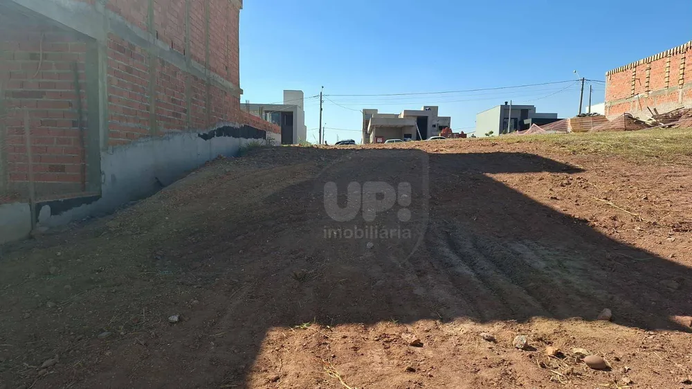 Loteamento e Condomínio, 255 m² - Foto 1