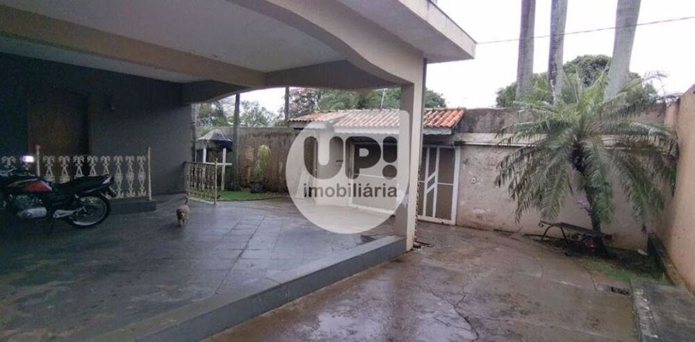 Casa de Condomínio à venda com 3 quartos, 290m² - Foto 1