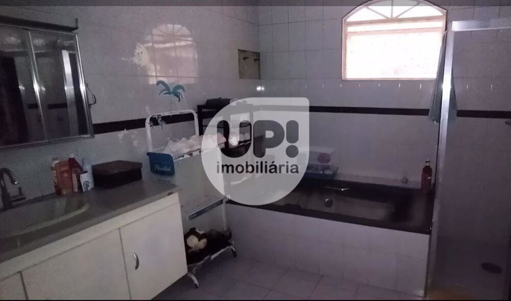 Casa de Condomínio à venda com 3 quartos, 290m² - Foto 3